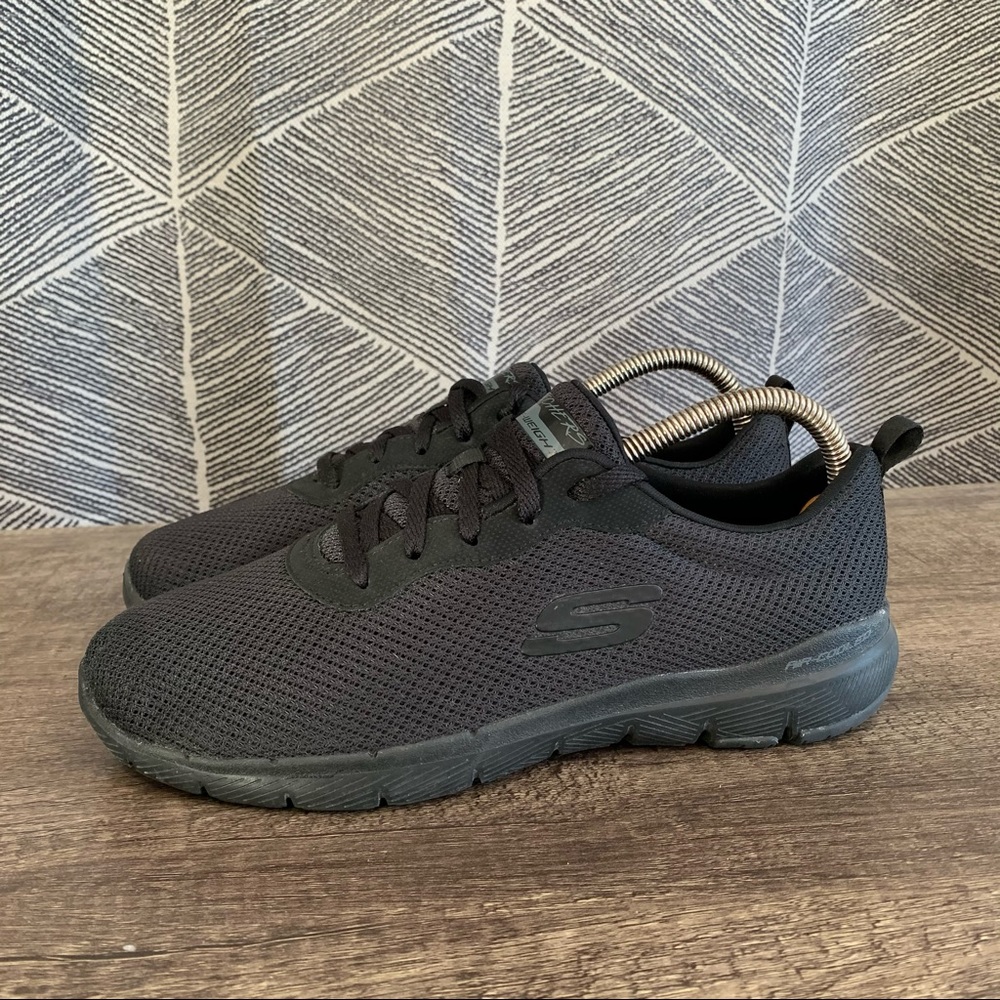 Skechers Wide Fit Air Cooled Memory Foam